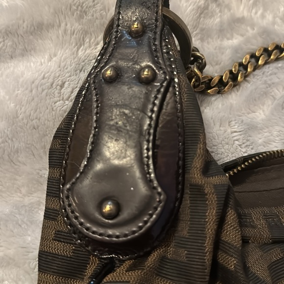 Shoulder Bag - Picture 8 of 9